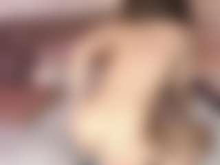 Emylie sexy body's Live Sex Cam Show