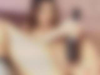 Emylie sexy body's Live Sex Cam Show
