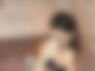 Live cam show with Emylie sexy body - Cowgirl on Milfs Live