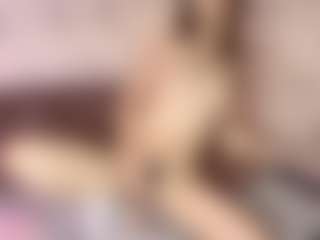 Emylie sexy body's Live Sex Cam Show