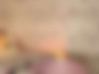 Live cam show with Emylie sexy body - Petite Teen (18+) on Camsoda