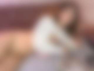 Emylie sexy body's Live Sex Cam Show