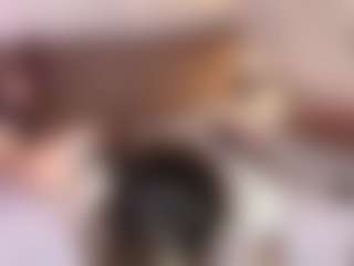 Live cam show with Emylie sexy body - Blonde Hair Teen (18+) on AdultVida.com