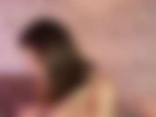 Live cam show with Emylie sexy body - Small Tits on MyBangCams