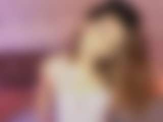 Emylie sexy body's Live Sex Cam Show
