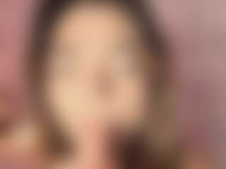 Emylie sexy body's Live Sex Cam Show