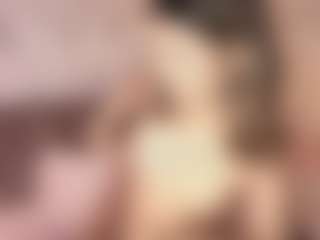 Live cam show with Emylie sexy body - Skinny on instabang