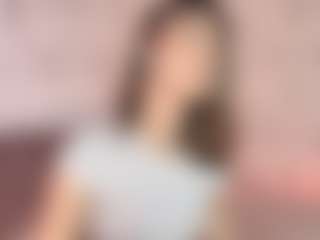 Emylie Sexy Body