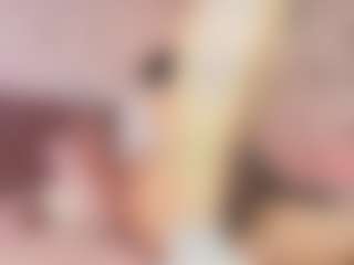 Emylie sexy body's Live Sex Cam Show
