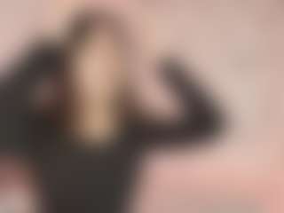 Live cam show with Emylie sexy body - Petite Teen (18+) on Gym Cam Girls