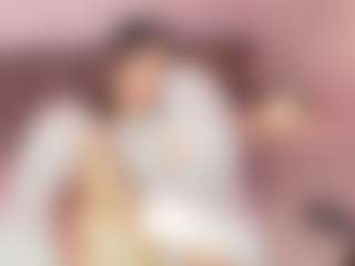 Emylie sexy body's Live Sex Cam Show
