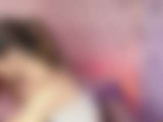 Live cam show with Emylie sexy body - Teen (18+) on Porn Luv