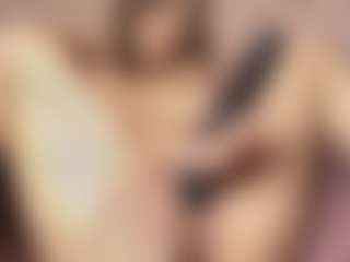 Live cam show with Emylie sexy body - Latina on mypornchat.com