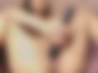 Live cam show with Emylie sexy body - Fingering Latina on LiveSexCams6