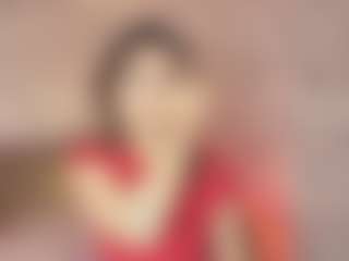Live cam show with Emylie sexy body - Latina Petite on sexylive.show