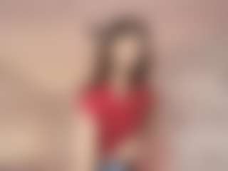 Live cam show with Emylie sexy body - Shaved Pussy on CamwithHer