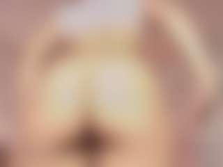Emylie sexy body's Live Sex Cam Show