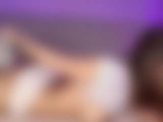 Emylie sexy body's Live Sex Cam Show