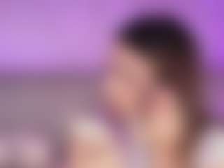 Live cam show with Emylie sexy body - Blowjob on TeamSkeetLive