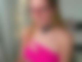 Live cam show with Ameliasweety69 - Green Eyes on Fapmatic.com