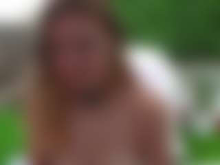 Ameliasweety69's Live Sex Cam Show