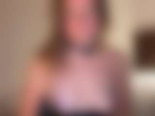 Ameliasweety69's Live Sex Cam Show