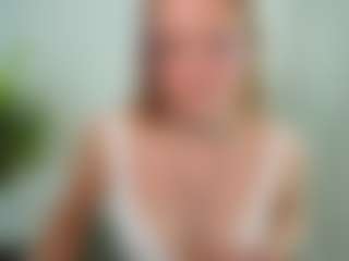 Ameliasweety69's Live Sex Cam Show