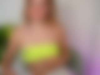 Live cam show with Ameliasweety69 - Big Tits on Hubzter Live