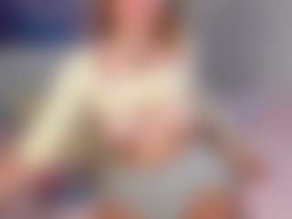 Ameliasweety69's Live Sex Cam Show
