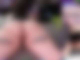 CreepyCrawlyQueen's Live Sex Cam Show