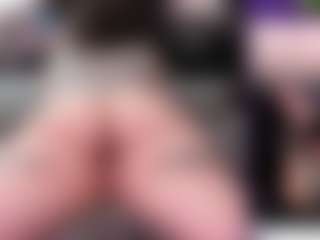 CreepyCrawlyQueen's Live Sex Cam Show