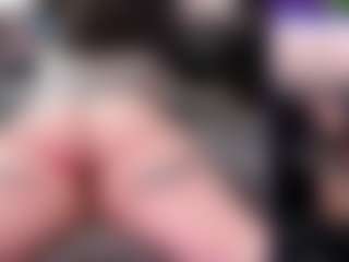 CreepyCrawlyQueen's Live Sex Cam Show