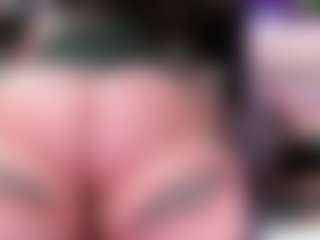 CreepyCrawlyQueen's Live Sex Cam Show