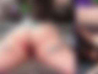 CreepyCrawlyQueen's Live Sex Cam Show