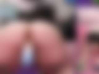 CreepyCrawlyQueen's Live Sex Cam Show