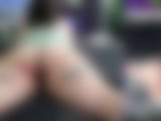 Live cam show with CreepyCrawlyQueen - Pawg on camtv