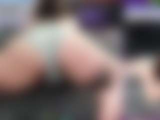 CreepyCrawlyQueen's Live Sex Cam Show