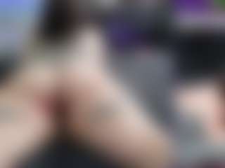CreepyCrawlyQueen's Live Sex Cam Show