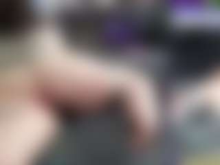 CreepyCrawlyQueen's Live Sex Cam Show