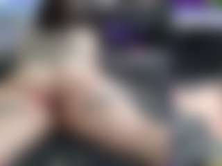 CreepyCrawlyQueen's Live Sex Cam Show