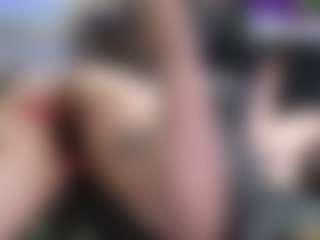 CreepyCrawlyQueen's Live Sex Cam Show