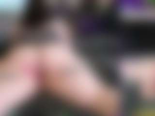 CreepyCrawlyQueen's Live Sex Cam Show