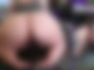 CreepyCrawlyQueen's Live Sex Cam Show