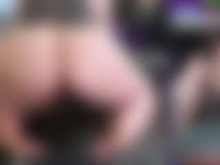 CreepyCrawlyQueen's Live Sex Cam Show