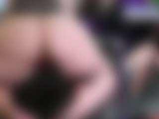 CreepyCrawlyQueen's Live Sex Cam Show