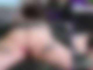 CreepyCrawlyQueen's Live Sex Cam Show
