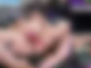 CreepyCrawlyQueen's Live Sex Cam Show