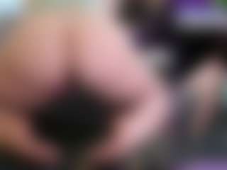 Live cam show with CreepyCrawlyQueen - BBW Middle Aged on xfollow cams