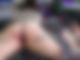 CreepyCrawlyQueen's Live Sex Cam Show