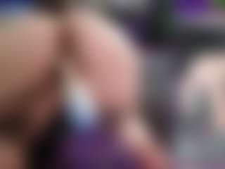 CreepyCrawlyQueen's Live Sex Cam Show